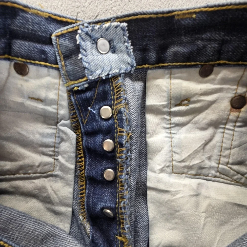 Vintage Levis 501 Jeans Mens Blue Selvedge LVC Made in USA Button Fly Fits 28x28